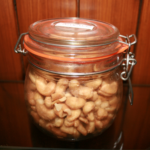 Nuts (Cashews)